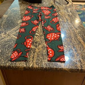 Lularoe leggings in like new condition